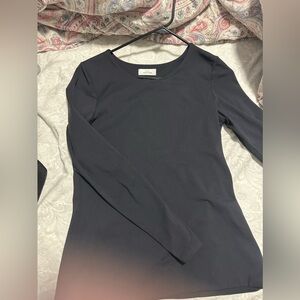 Aritzia Babaton Contour Long Sleeve Size XL